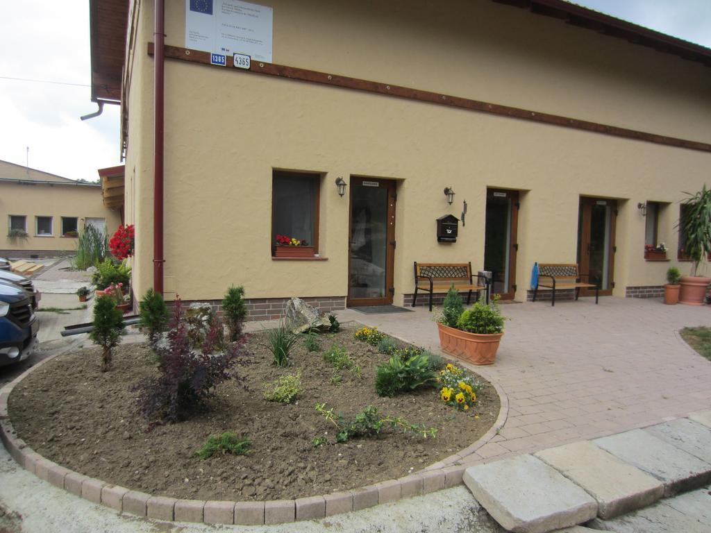 Hotel Penzion Drienovkou Považská Bystrica Zewnętrze zdjęcie