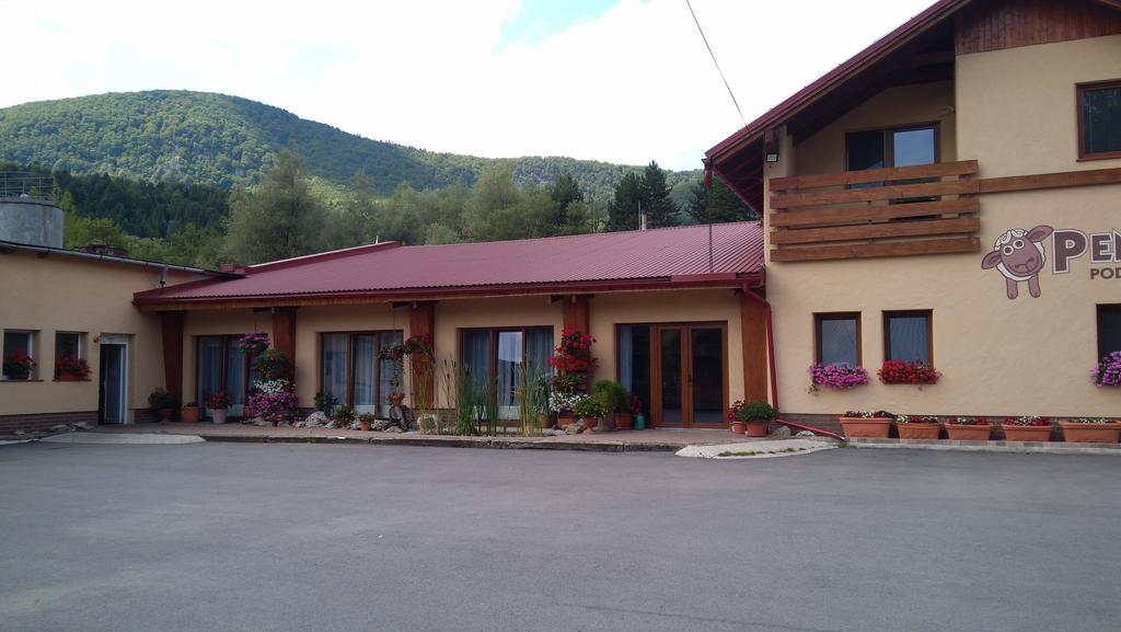 Hotel Penzion Drienovkou Považská Bystrica Zewnętrze zdjęcie